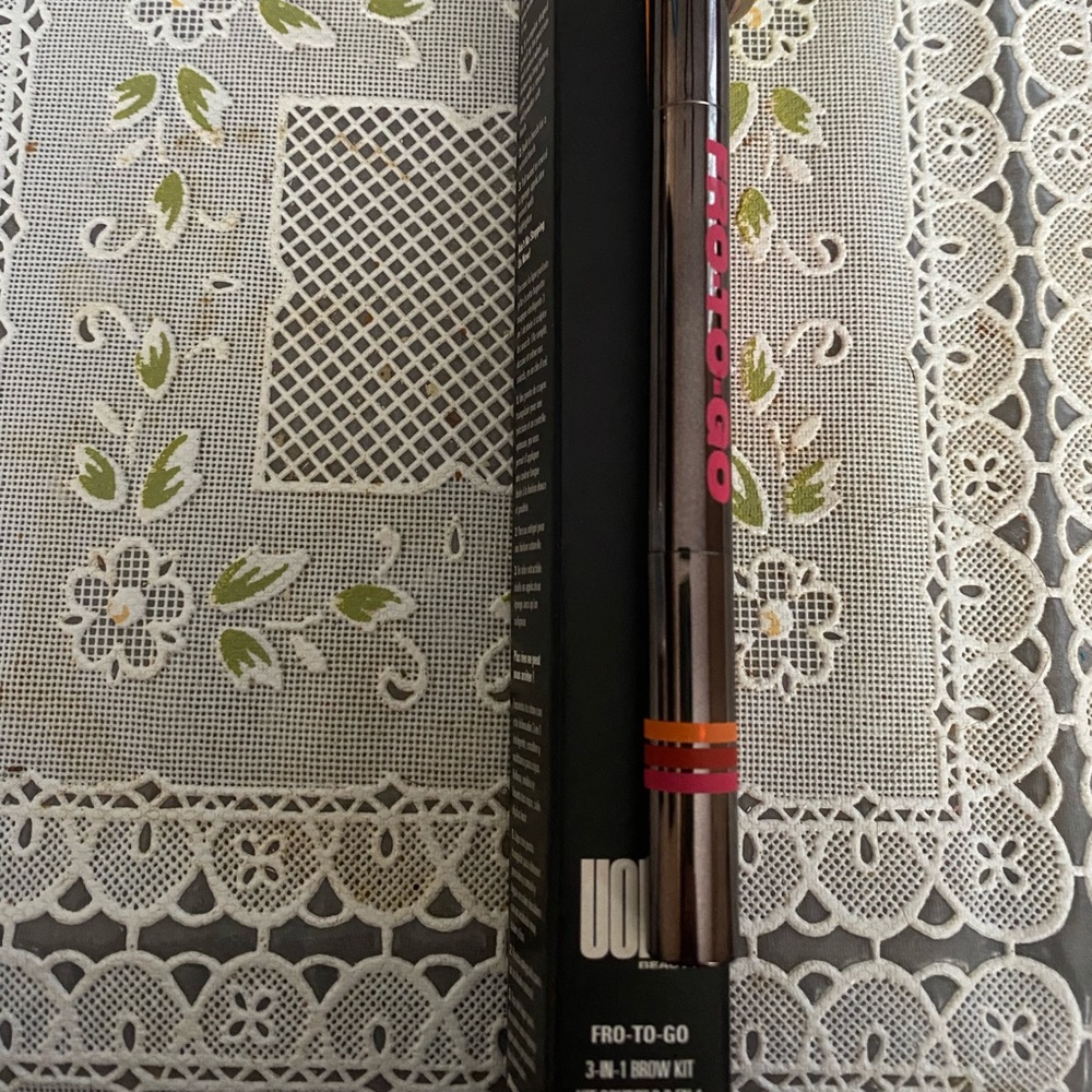 UOMA beauty fro to go 3 in 1 eyebrow pencil